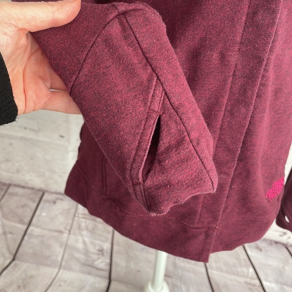 The North Face Snap closure hoodie in XS - Picture 3 of 15